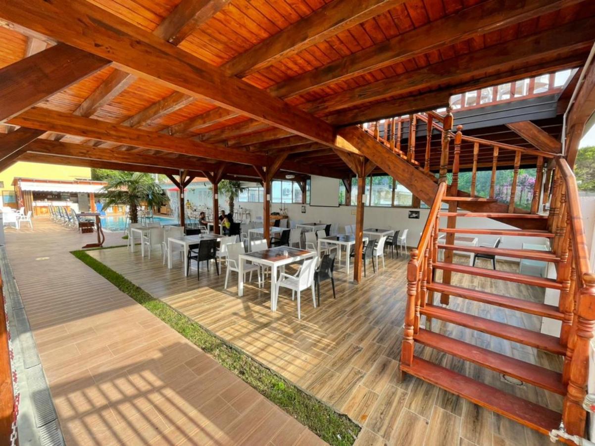 Brian Hotel Веліпоя Екстер'єр фото