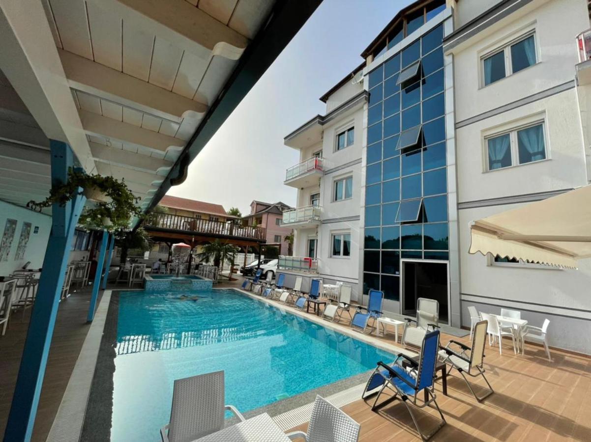 Brian Hotel Веліпоя Екстер'єр фото