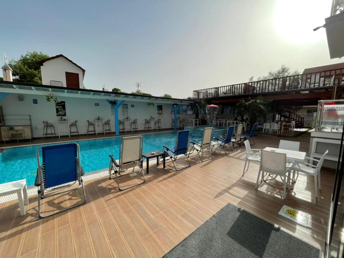 Brian Hotel Веліпоя Екстер'єр фото