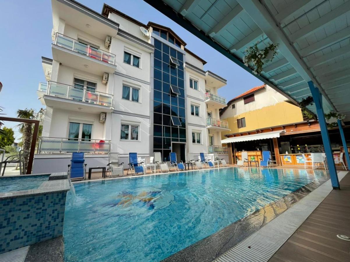 Brian Hotel Веліпоя Екстер'єр фото