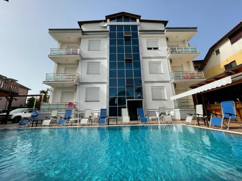 Brian Hotel Веліпоя Екстер'єр фото