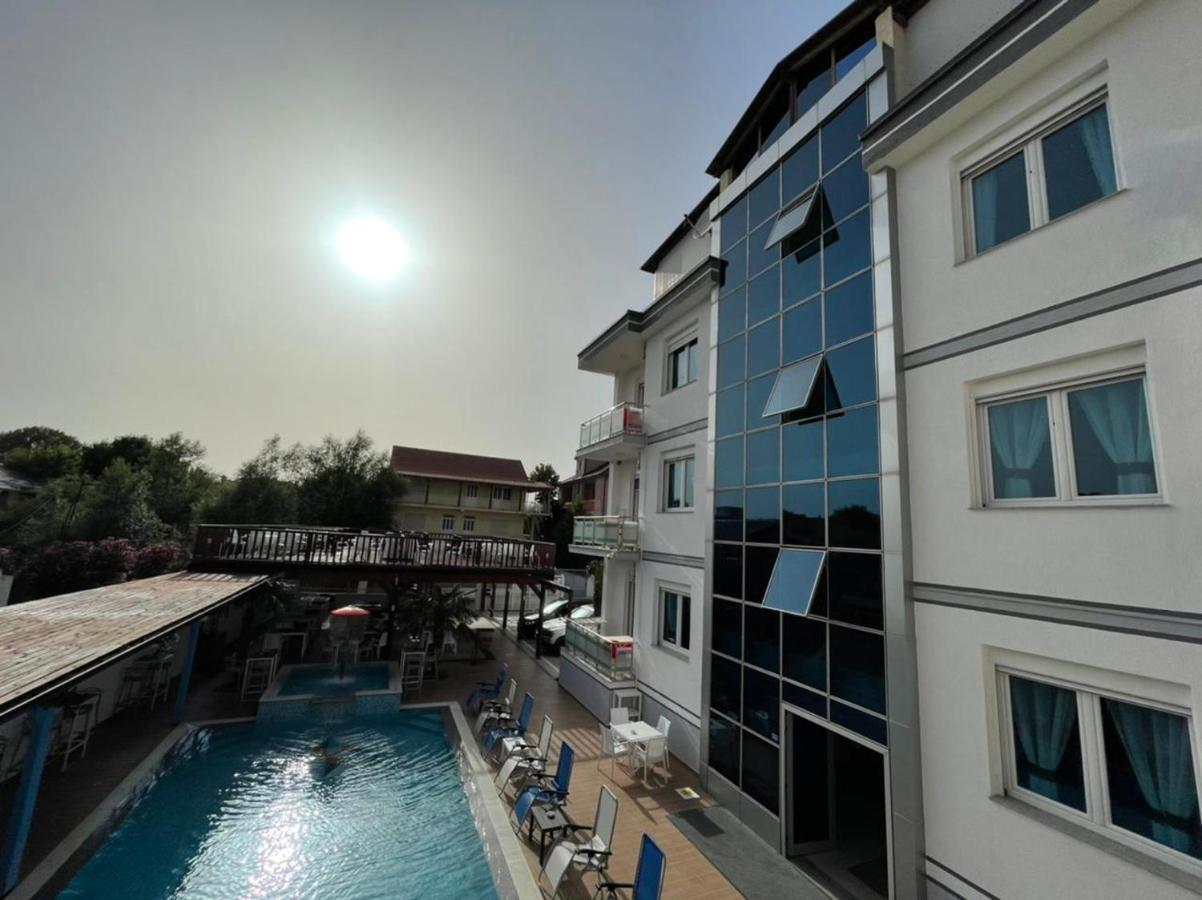 Brian Hotel Веліпоя Екстер'єр фото