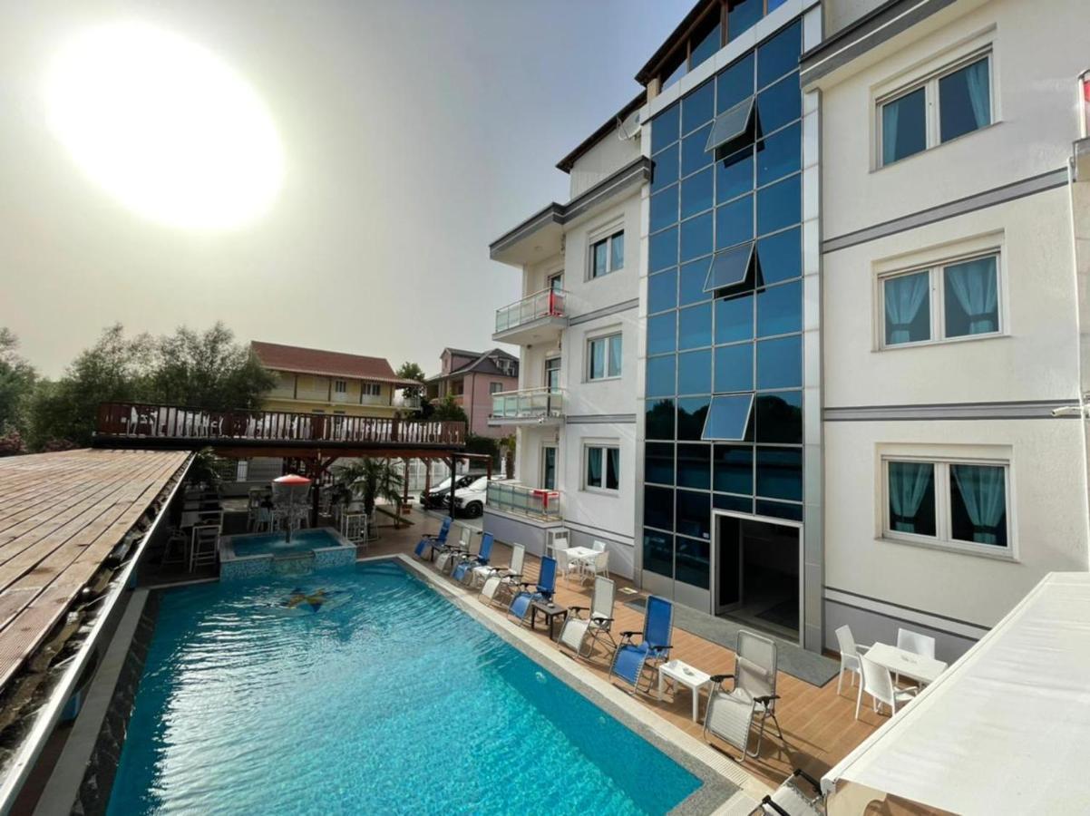 Brian Hotel Веліпоя Екстер'єр фото