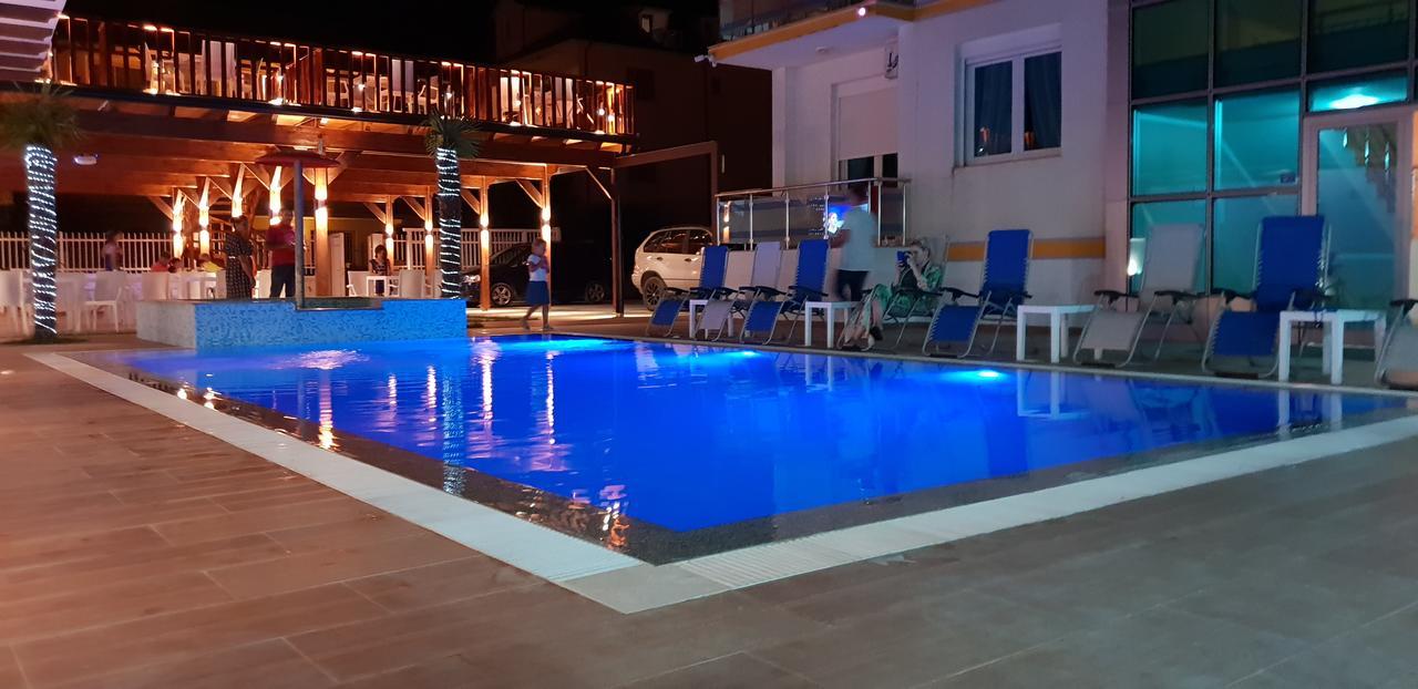 Brian Hotel Веліпоя Екстер'єр фото