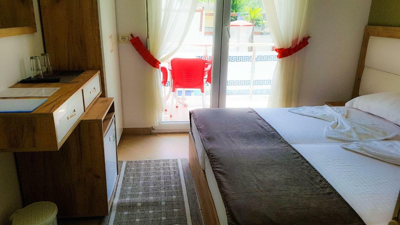 Brian Hotel Веліпоя Екстер'єр фото