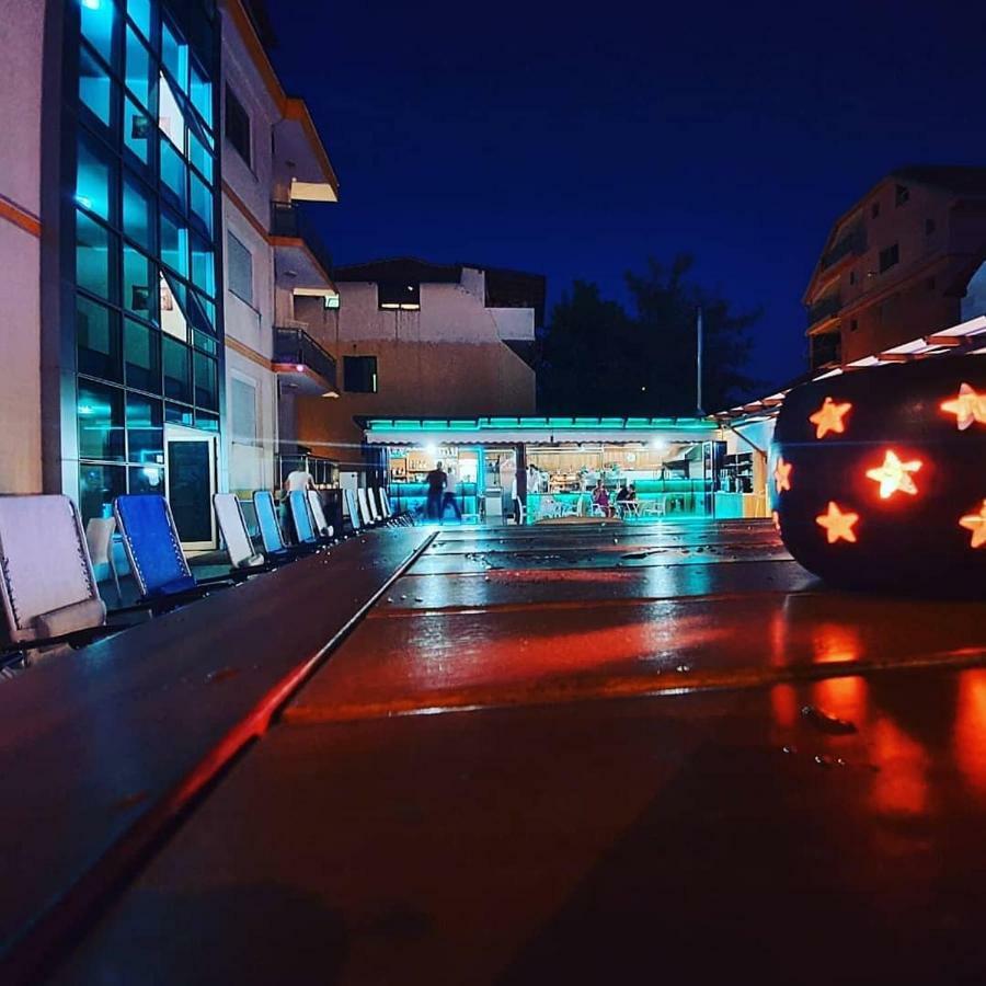 Brian Hotel Веліпоя Екстер'єр фото